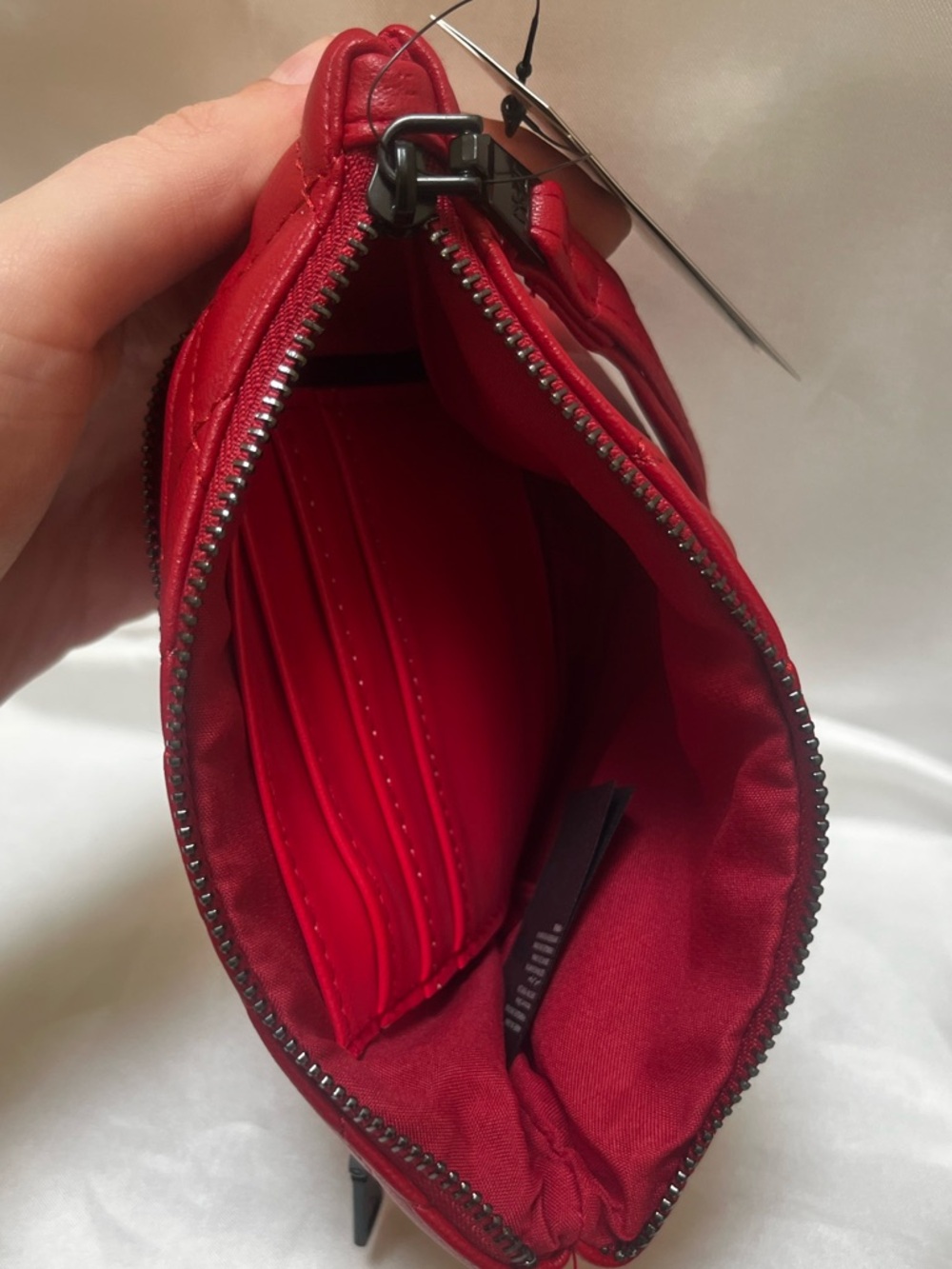 Badgley Mischka Red Quilted Card Holder Wallet Vegan Leather - Picture 5 of 9